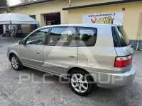 2004 KIA Carens