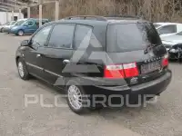 2004 KIA Carens