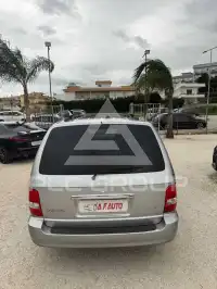 2004 KIA Carnival
