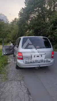2004 KIA Carnival