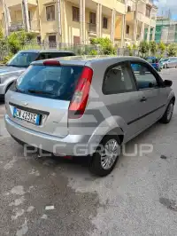2004 Ford FIESTA