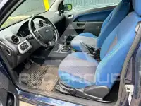 2004 Ford FIESTA