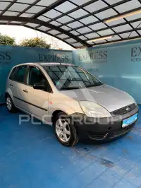 2004 Ford FIESTA