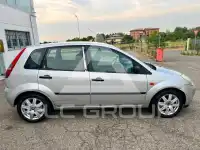 2004 Ford FIESTA