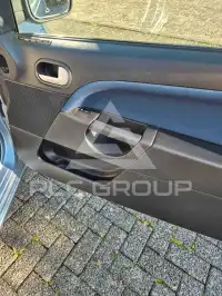 2004 Ford FIESTA