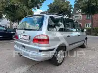 2004 Ford GALAXY
