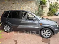 2004 Ford FUSION