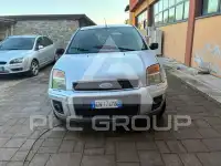 2004 Ford FUSION