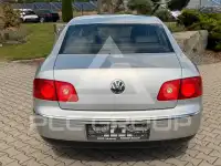 2004 Volkswagen PHAETON