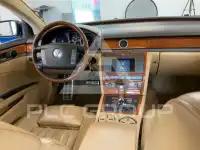 2004 Volkswagen PHAETON