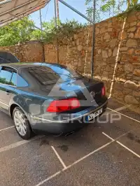 2004 Volkswagen PHAETON