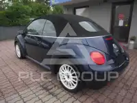 2004 Volkswagen BEETLE