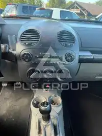 2004 Volkswagen BEETLE