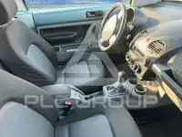 2004 Volkswagen BEETLE