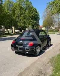 2004 Volkswagen BEETLE