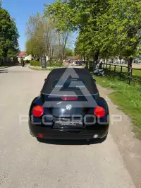 2004 Volkswagen BEETLE