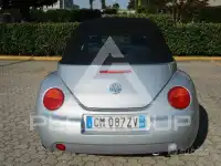 2004 Volkswagen BEETLE