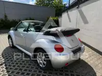 2004 Volkswagen BEETLE