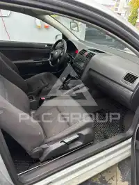 2004 Volkswagen GOLF
