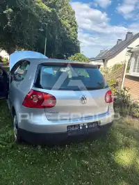 2004 Volkswagen GOLF