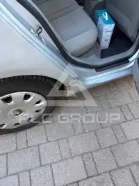 2004 Volkswagen GOLF