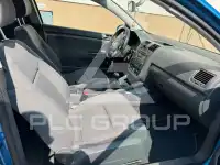 2004 Volkswagen GOLF