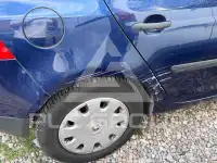 2004 Volkswagen GOLF