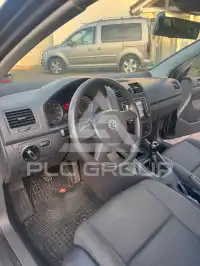 2004 Volkswagen GOLF