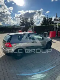 2004 Volkswagen GOLF