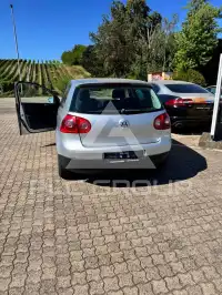 2004 Volkswagen GOLF