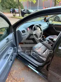 2004 Volkswagen GOLF