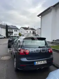 2004 Volkswagen GOLF