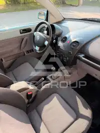 2004 Volkswagen BEETLE