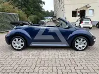 2004 Volkswagen BEETLE