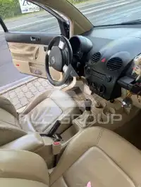 2004 Volkswagen BEETLE