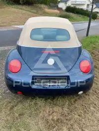 2004 Volkswagen BEETLE