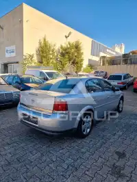 2004 Opel Vectra