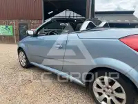 2004 Opel Tigra