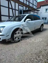 2004 Opel Signum