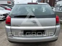 2004 Opel Signum