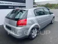 2004 Opel Signum