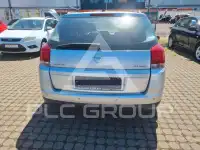 2004 Opel Signum