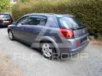 2004 Opel Signum