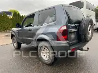 2005 Mitsubishi PAJARO