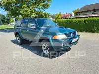 2005 Mitsubishi PAJARO