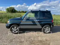 2005 Mitsubishi PAJARO