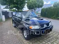 2005 Mitsubishi PAJARO