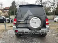 2005 Mitsubishi PAJARO