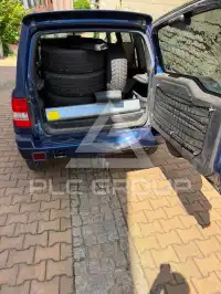 2005 Mitsubishi PAJARO