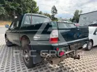 2005 Mitsubishi L200